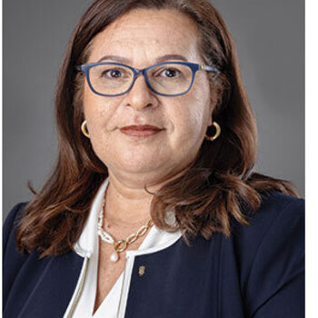 Elizabeth Genia