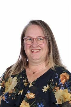 Nina Joubert