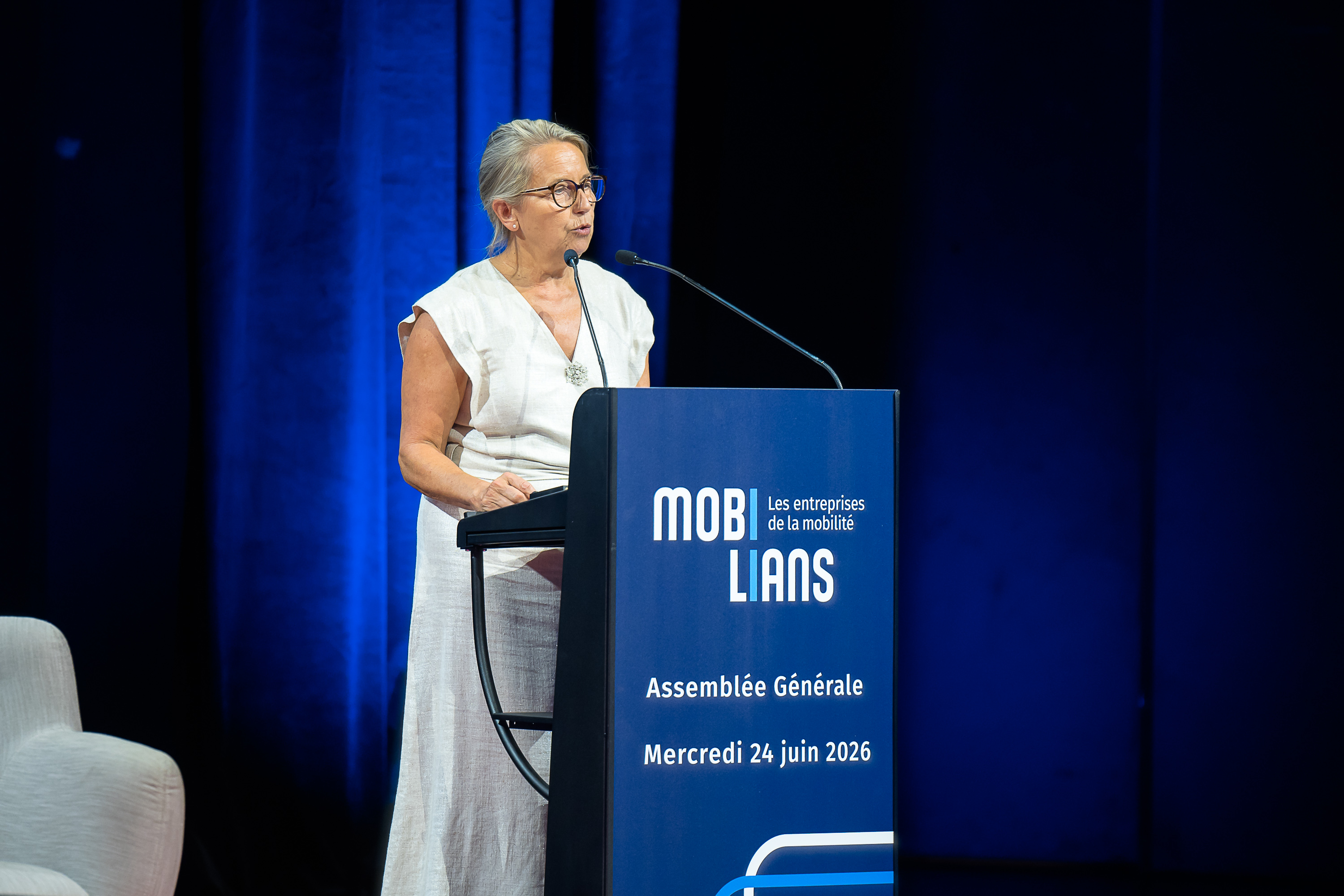 SalonMooveON2026-J2203_f912a878-96d6-46b7-b751-0a0f14a3f4ed.jpg