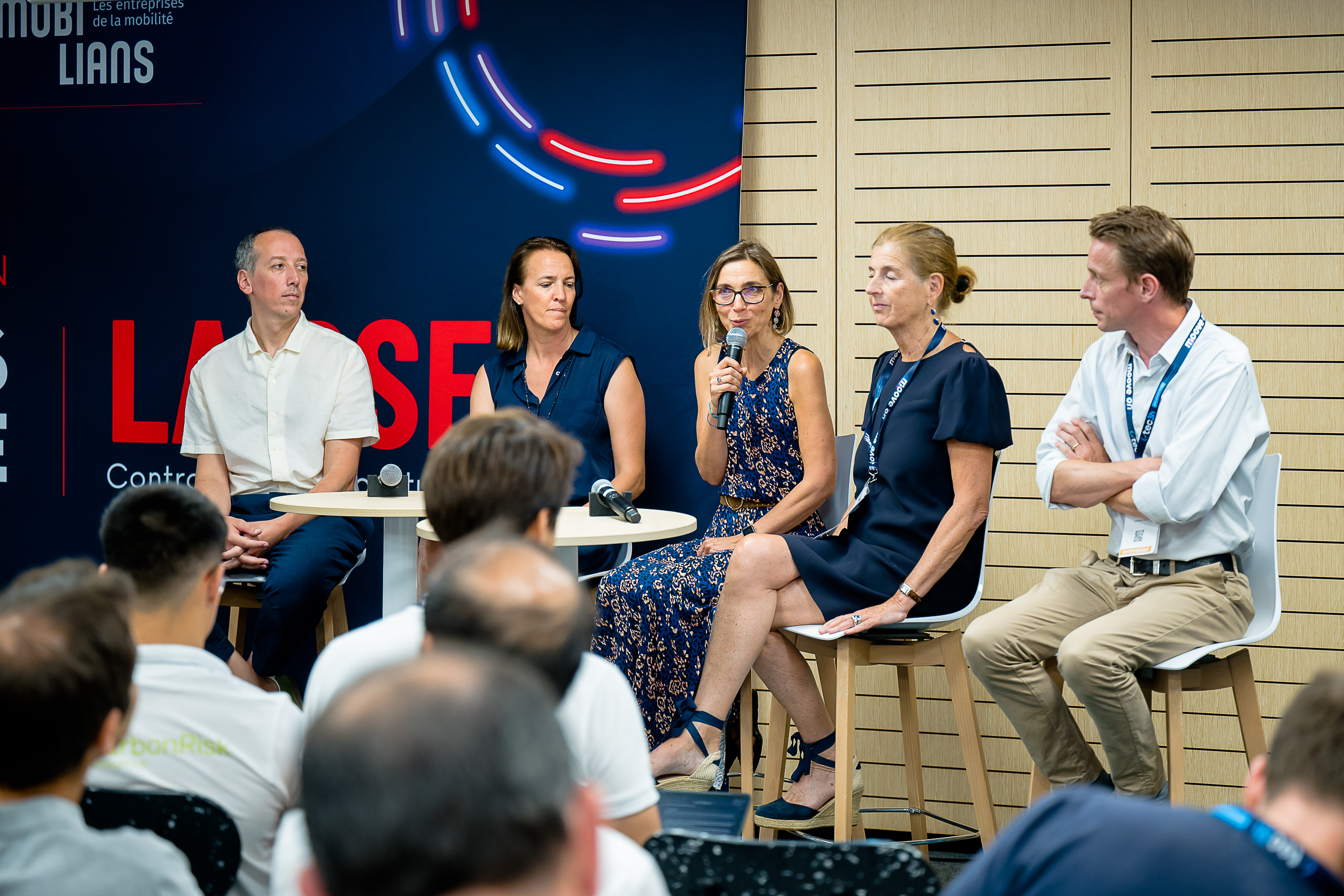 SalonMooveON2026-J2450_059b87ff-2e41-4da5-b714-df3df48b513a.jpg