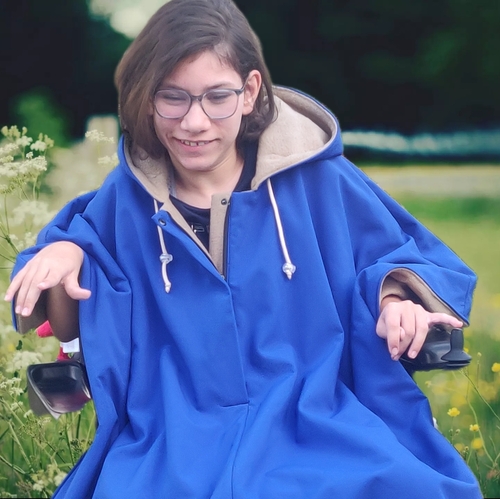 Cape imperméable ZIP, capuche intégrée