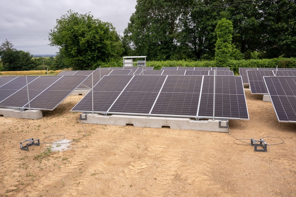 Centrale photovoltaïque au sol en autoconsommation pour l'élevage