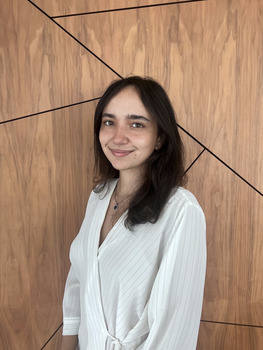 Giulia Brito Pound