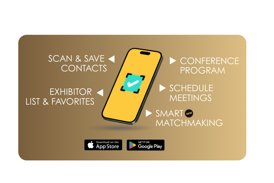 Un visiteur qui scanne le QR code Keeptrack d'un exposant