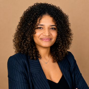 Théa Ngambé