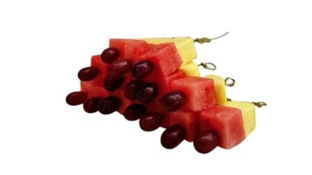 Ref. 200805 Salade de fruit en brochette de 3 fruits barquette de 15 pièces Fruity Pack