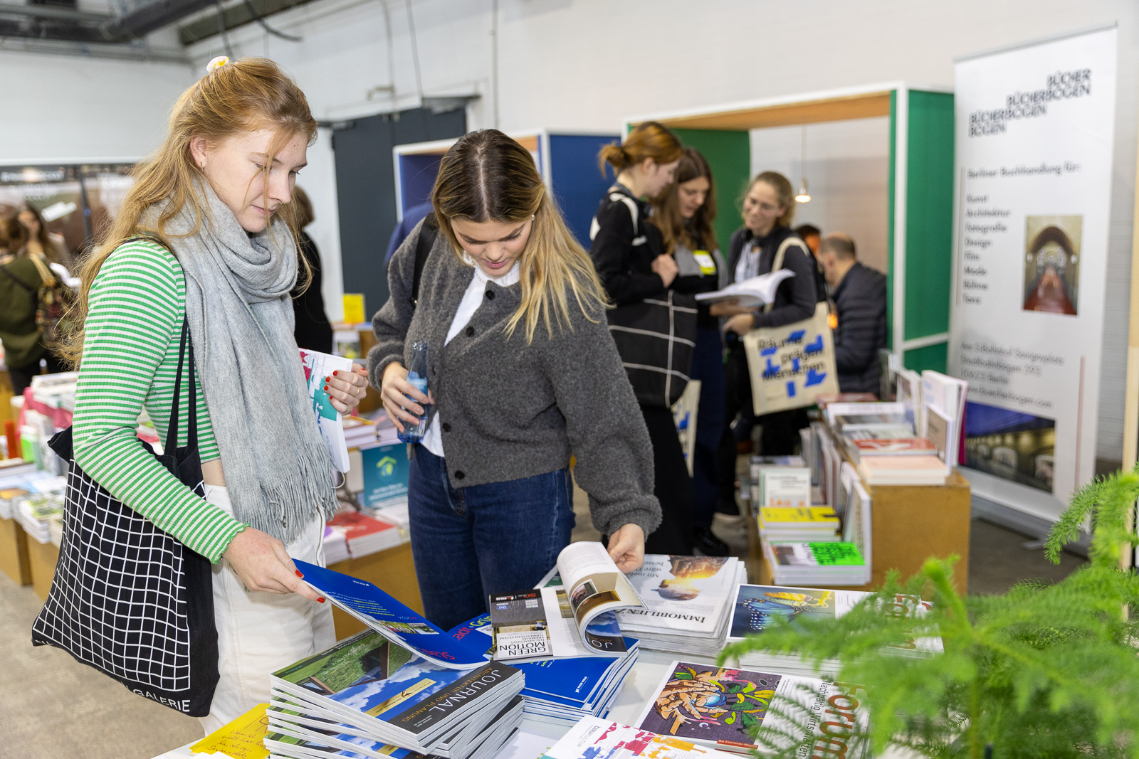 heinze_klimafestival_1t_2024_berlin_1600px_-R6II0087_647c5948-531f-4e29-b64f-00724248a08e_066787e8-8ea2-4f35-b394-8c908c080006_cd6cae5b-3239-4800-a590-ccb520bfaeb9.jpg