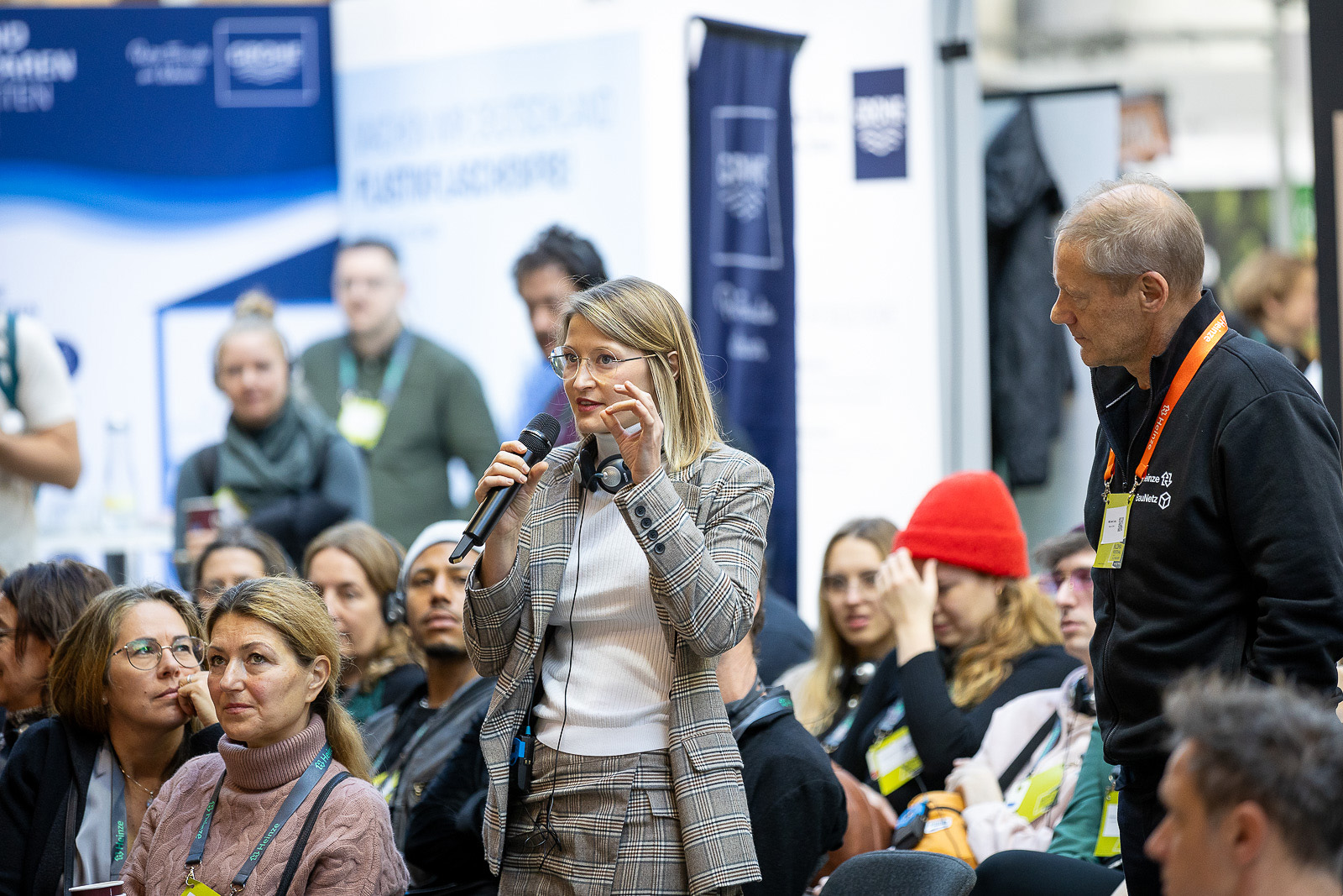 heinze_klimafestival_2024_berlin_2t_1600px_-0820_bad04276-2e38-4f02-a8b6-9e13909e0458_c9fc1a0a-bb8f-4bbc-b2b8-6ba89530629f_302b2710-0821-4f36-81e7-d7b884d76600.jpg