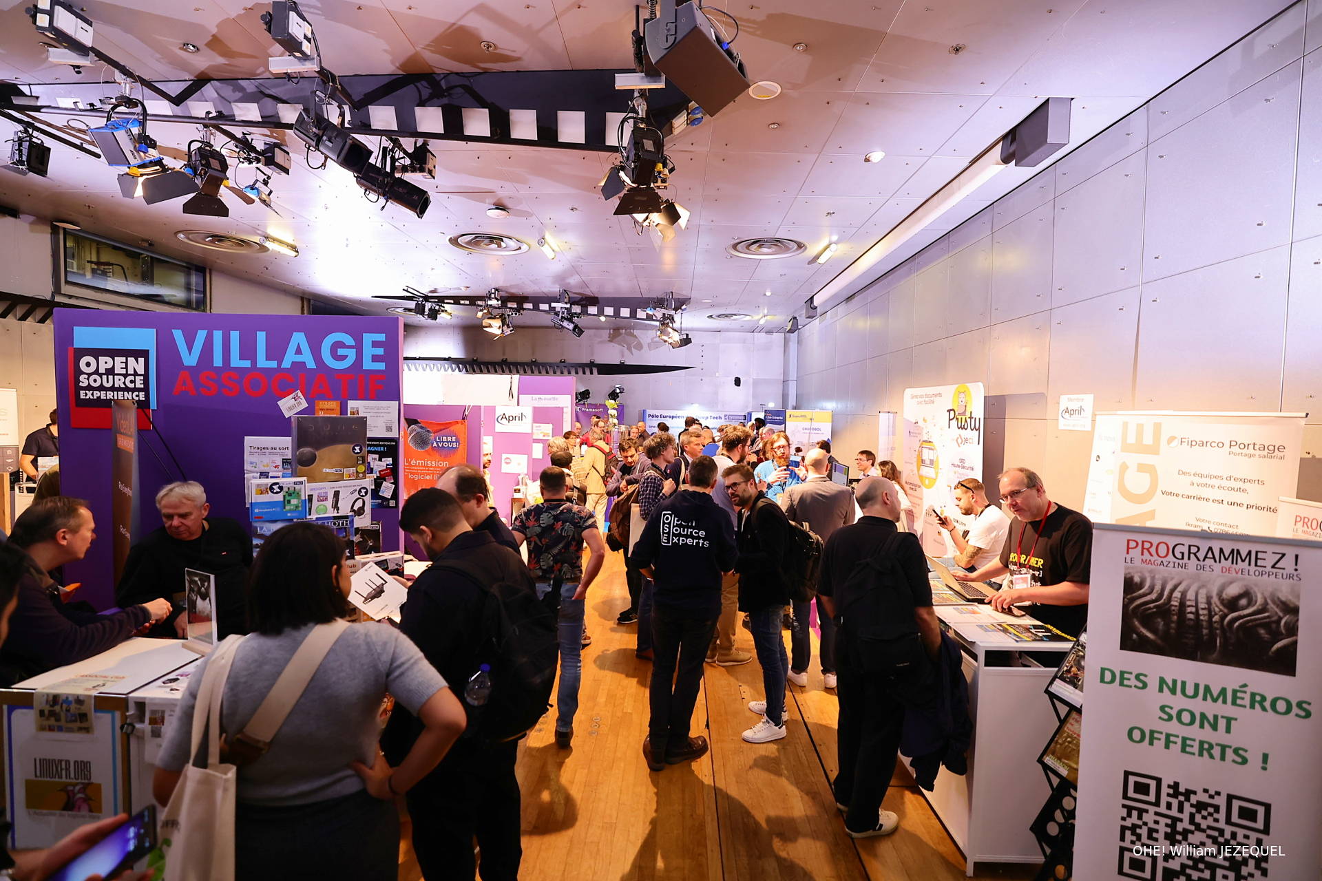 Opensource_Experience_2025_Exposants_20251210-165521_OHE_William_JEZEQUEL_b8ec4be7-d412-41c4-b30c-f8950bfd0b43_1920x_929f0d02-3163-43fc-b660-4ce2104ff467.jpeg