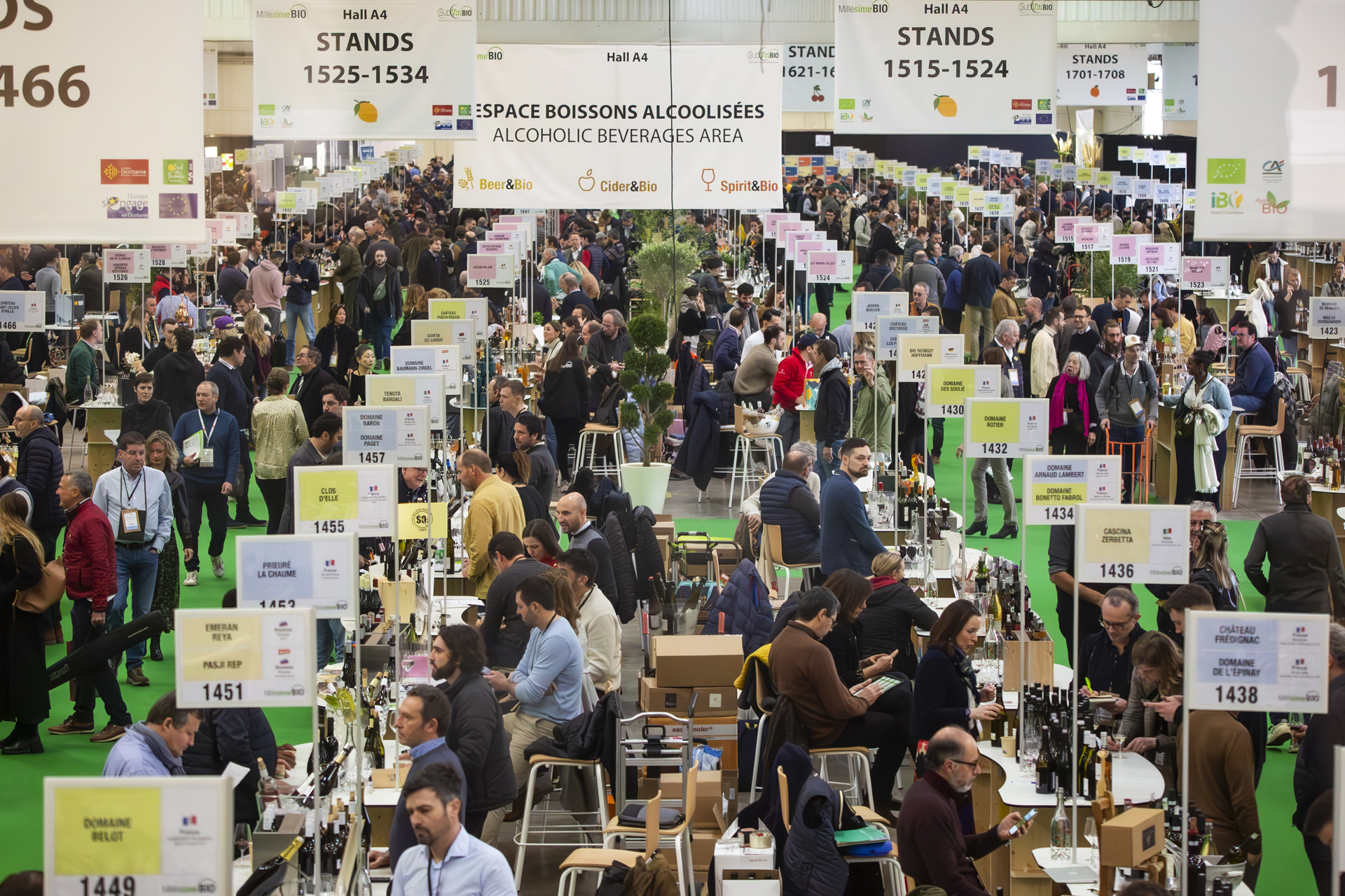 SUDVI-MILBIO2024-AMBIANCE-SALON-MINDPROD151sur220_1cfa3276-380a-4df6-a783-05a6682a7068_dd7b4e3d-0960-4614-9232-6d6ac8864a44.jpg