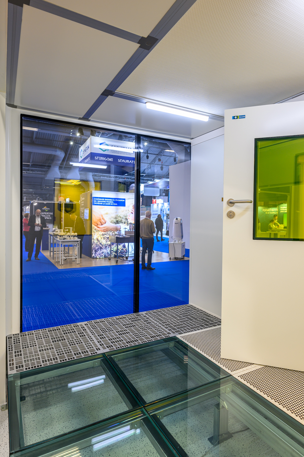 0086_contaminexpo_artiste_associe_photographes_25032025_88ba08e6-498b-4a84-bdc6-fffcfd57be4c.jpg