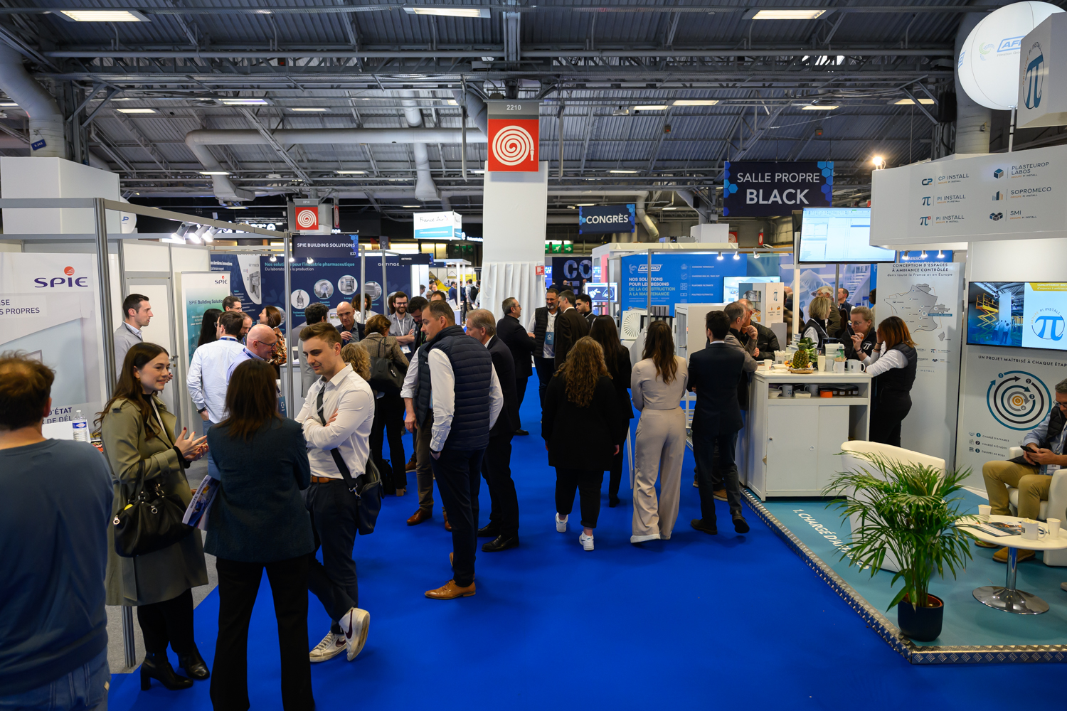 0379_contaminexpo_artiste_associe_photographes_25032025_db32cd87-46c4-4b87-baab-e13a00c3a79c.jpg